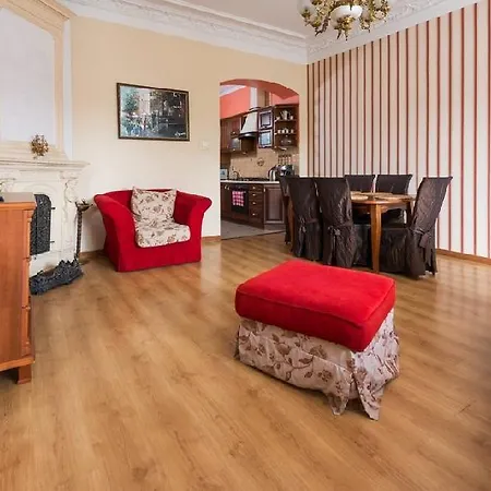 Appartement Apartinfo Center *