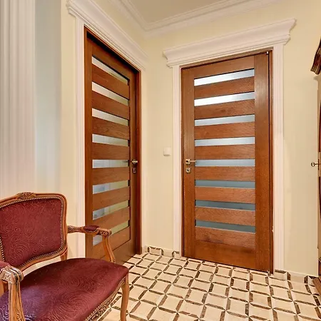 Appartement Apartinfo Center *